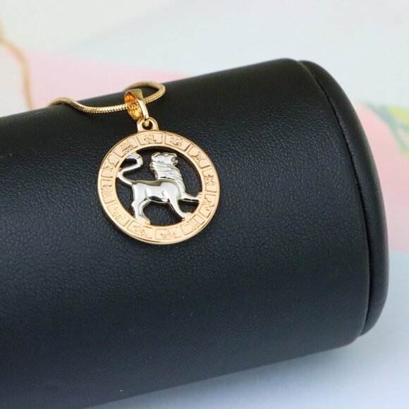 "Rose Gold Leo Zodiac Pendant with Lion Symbol and Astrological Ring, XPPT1449 - Picture 6 of 13